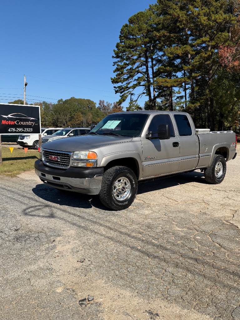 2001 GMC Sierra SLE's photo