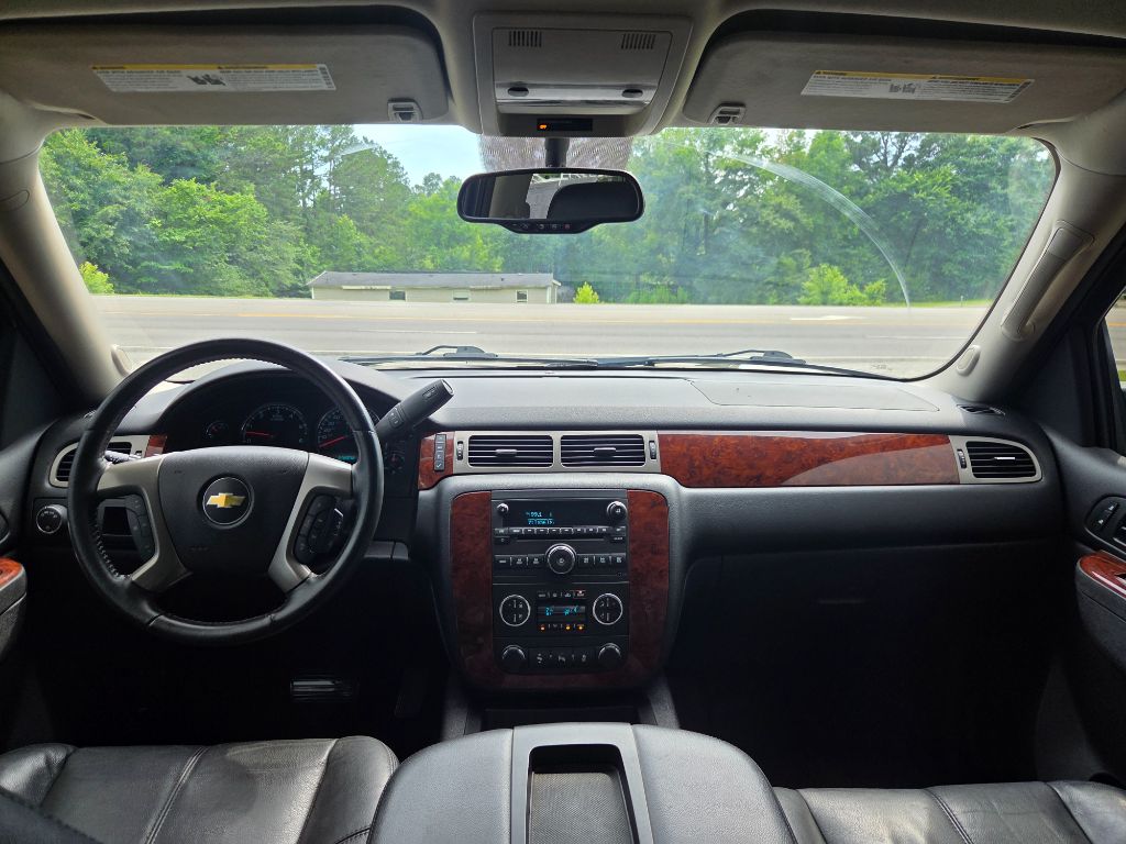2013 Chevrolet Tahoe LT - Photo 18