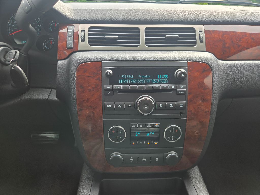 2013 Chevrolet Tahoe LT - Photo 19