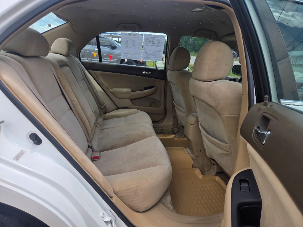 2005 Honda Accord LX - Photo 13