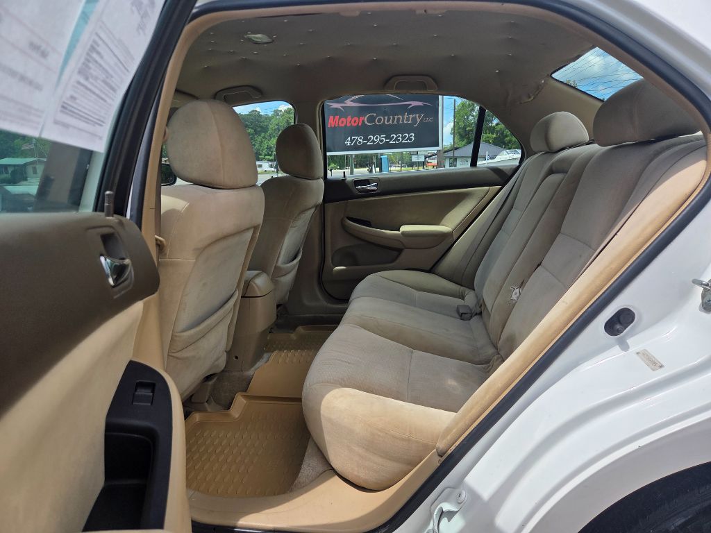 2005 Honda Accord LX - Photo 12