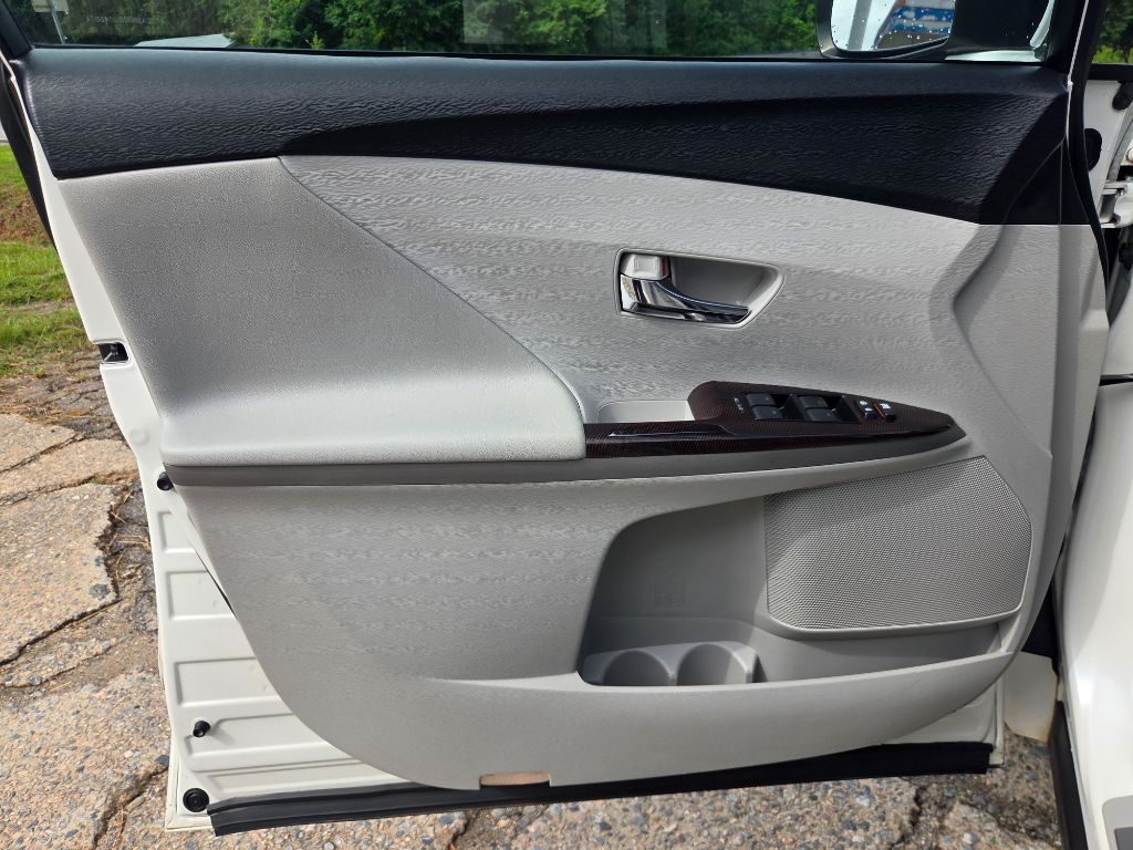 2011 Toyota Venza Base - Photo 14